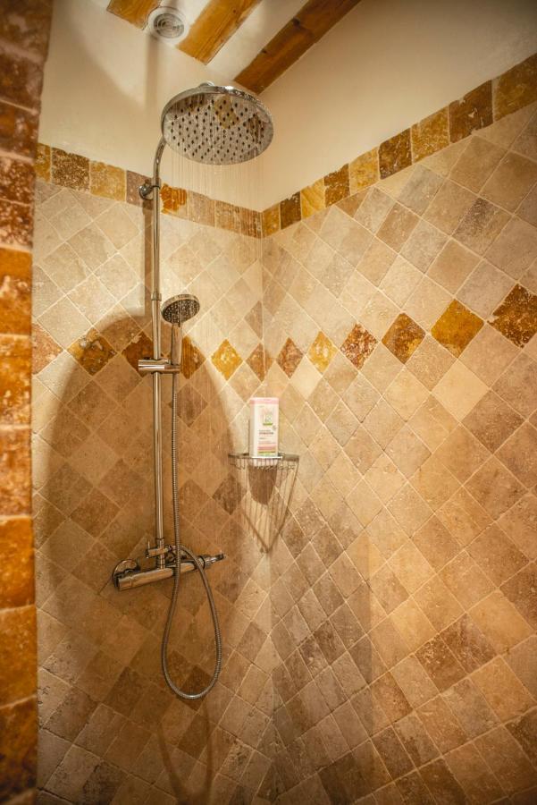 Bed and Breakfast Les Manaux En Provence Roquevaire Exterior foto