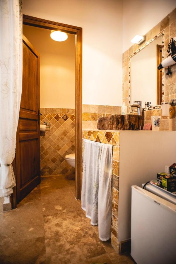 Bed and Breakfast Les Manaux En Provence Roquevaire Exterior foto