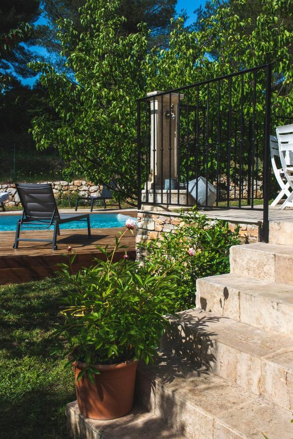 Bed and Breakfast Les Manaux En Provence Roquevaire Exterior foto
