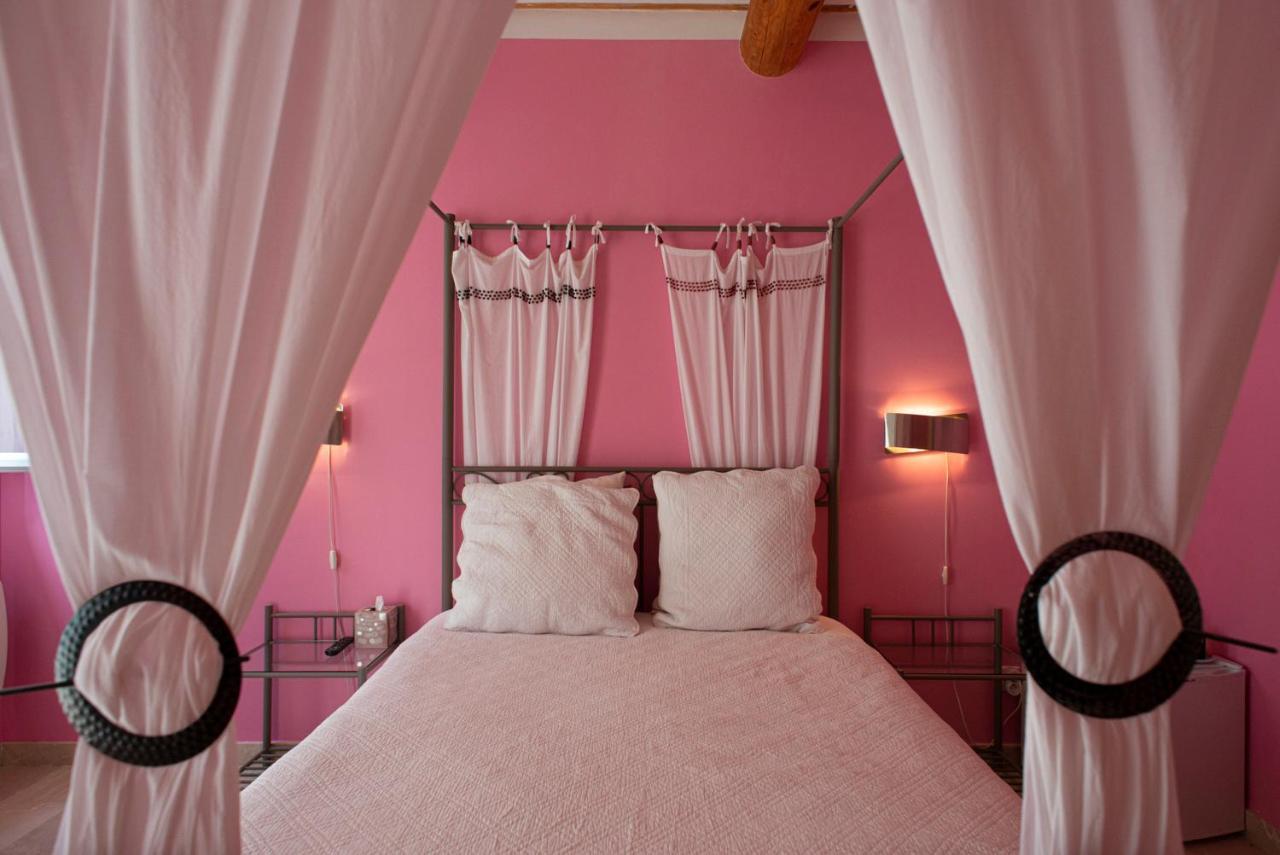Bed and Breakfast Les Manaux En Provence Roquevaire Exterior foto