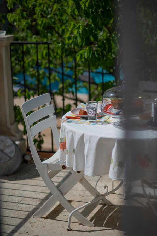 Bed and Breakfast Les Manaux En Provence Roquevaire Exterior foto